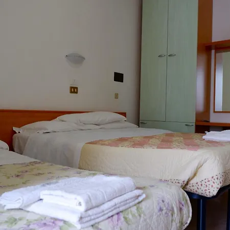 Hotel Ristorante Elena 2*