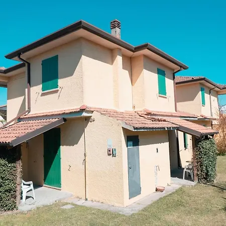 Отель Ristorante Elena 2*